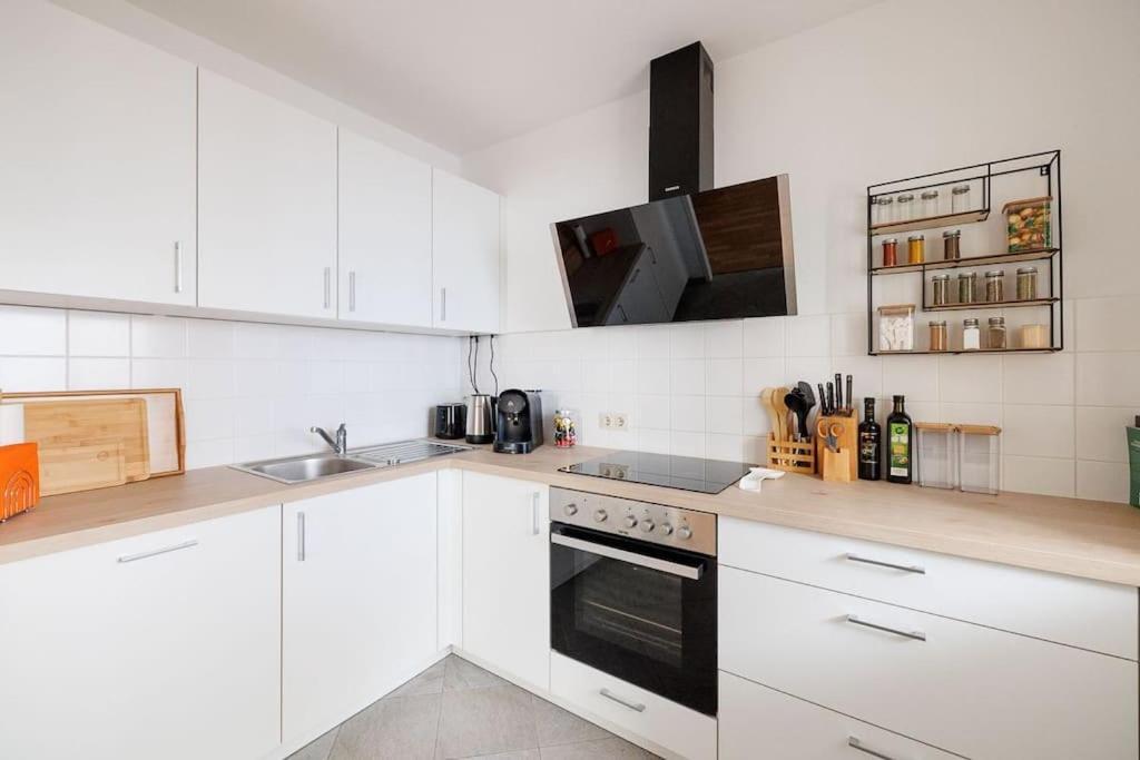 New! Cozy & Lovely Home In The 3Rd District Відень Екстер'єр фото
