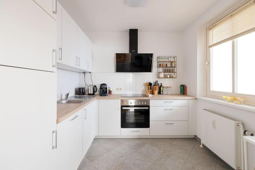 New! Cozy & Lovely Home In The 3Rd District Відень Екстер'єр фото